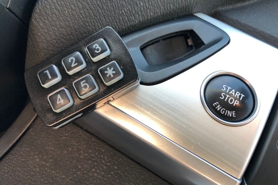Продам BMW X5 Xdrive 50i 2011 года в Киеве