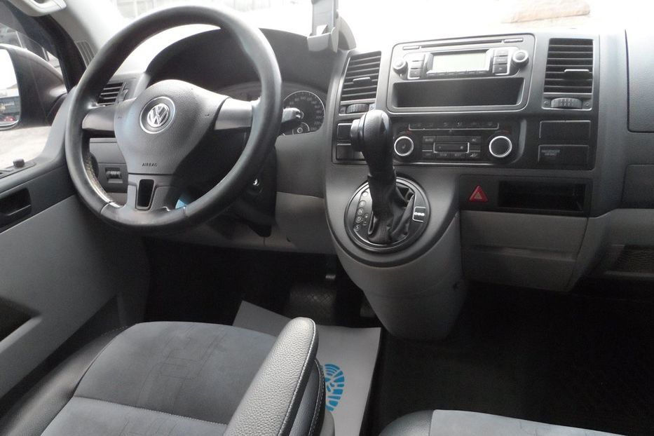 Продам Volkswagen Caravella 2011 года в Днепре