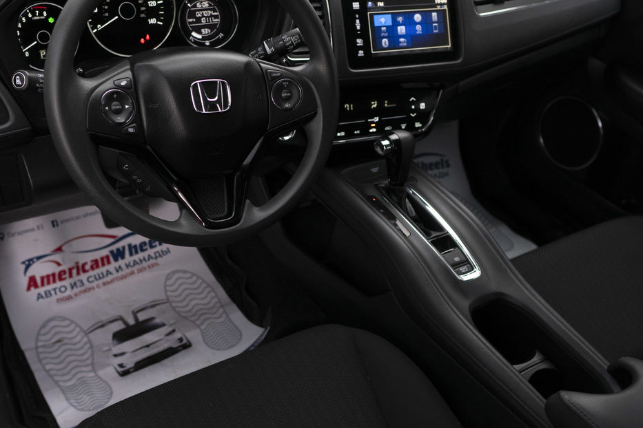 Продам Honda HR-V 4dr CVT EX 2016 года в Черновцах
