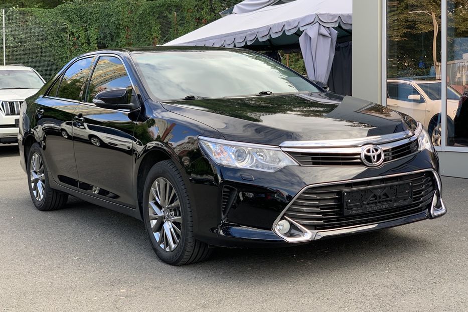 Продам Toyota Camry 35th ANNIVERSARY 2017 года в Киеве