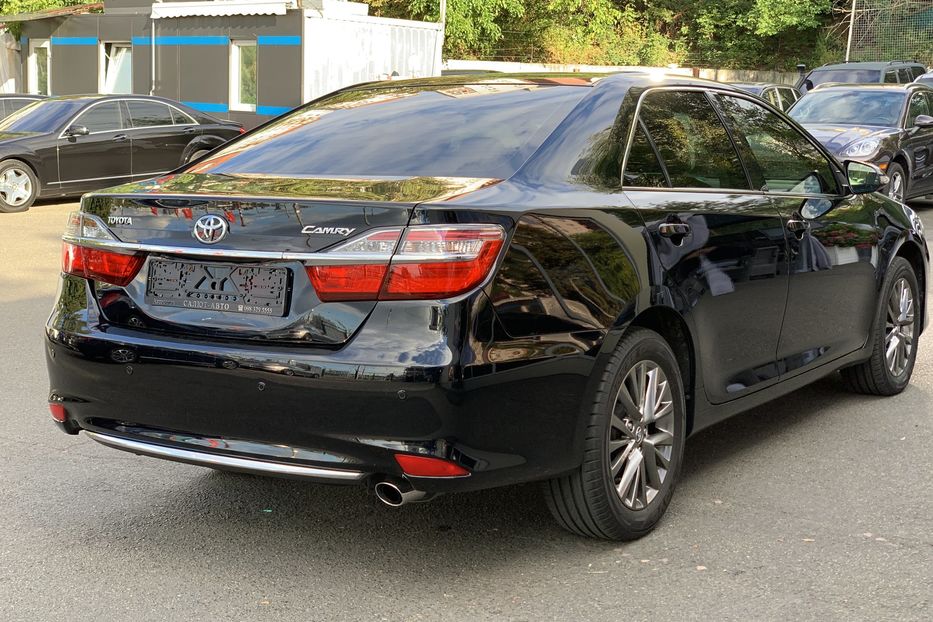 Продам Toyota Camry 35th ANNIVERSARY 2017 года в Киеве