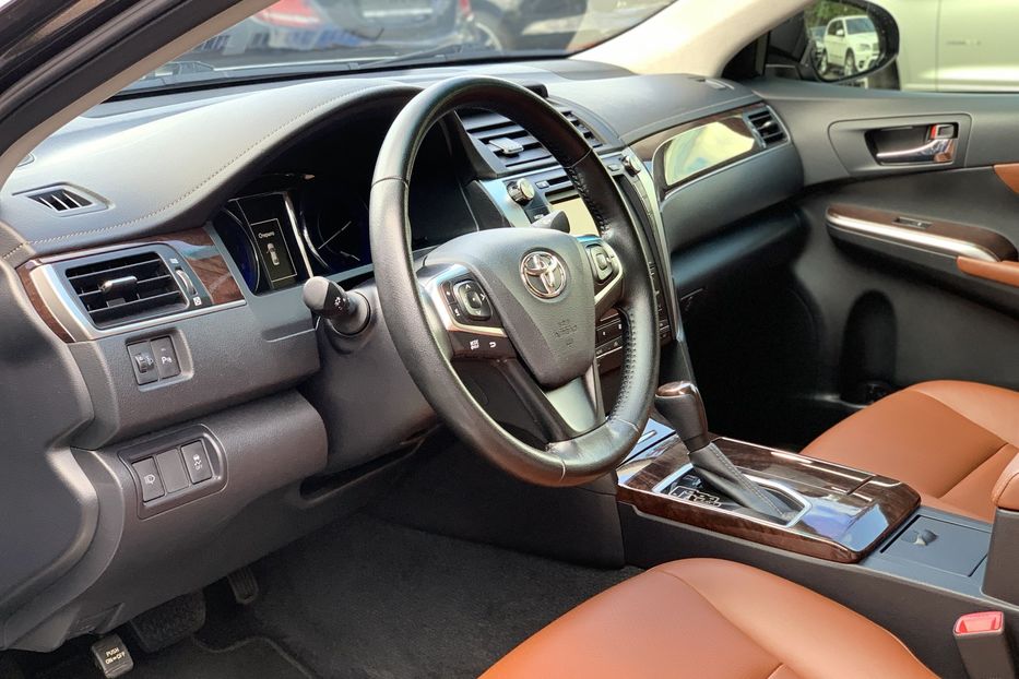 Продам Toyota Camry 35th ANNIVERSARY 2017 года в Киеве