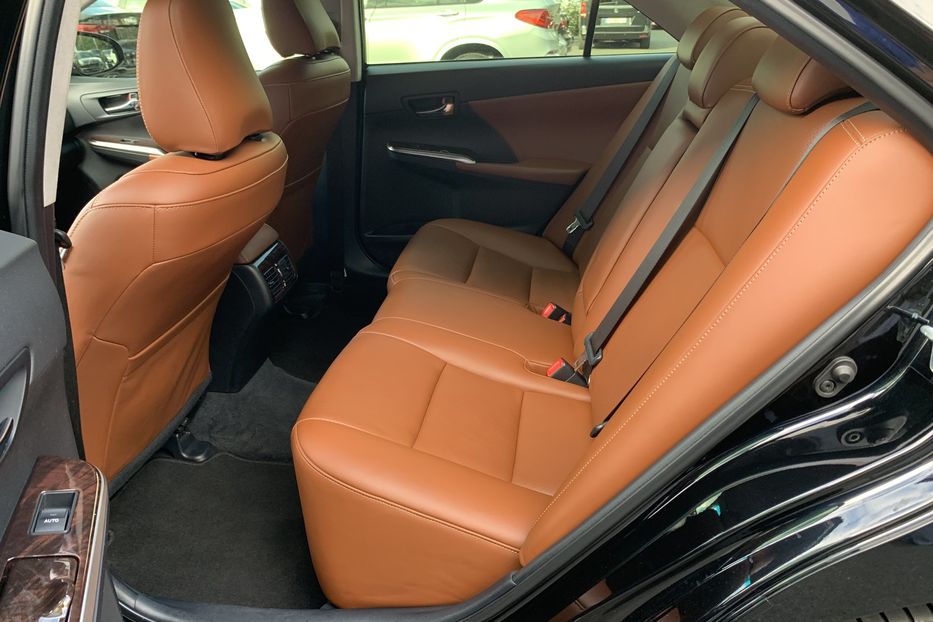 Продам Toyota Camry 35th ANNIVERSARY 2017 года в Киеве