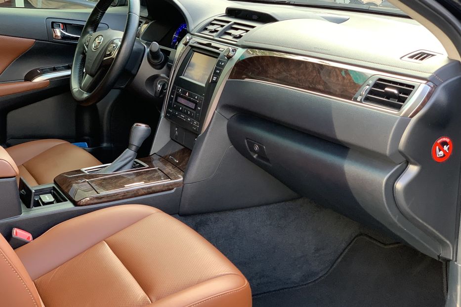 Продам Toyota Camry 35th ANNIVERSARY 2017 года в Киеве
