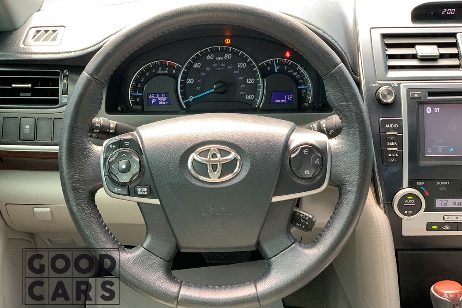 Продам Toyota Camry v50 2012 года в Одессе