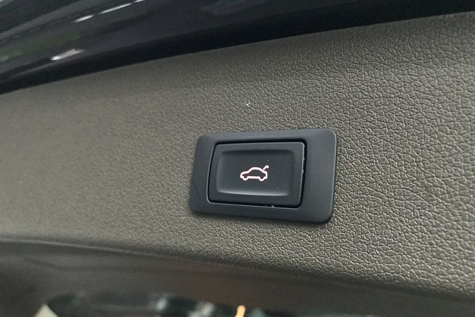 Продам Audi Q5 2.0T quattro 2014 года в Киеве