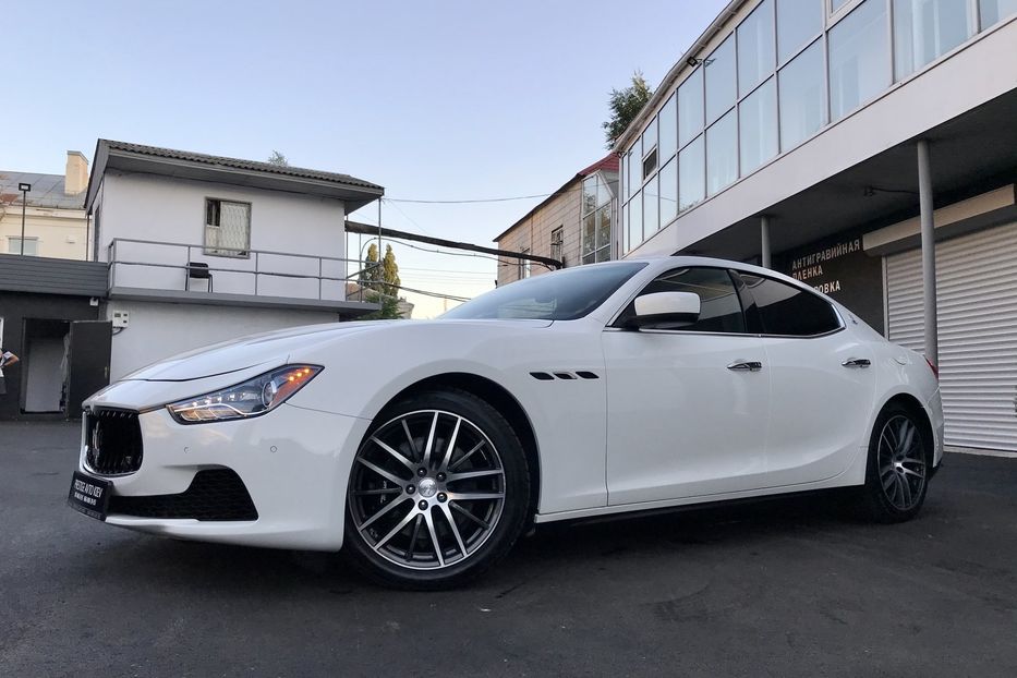 Продам Maserati Ghibli SQ4 2014 года в Киеве