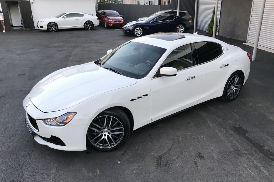 Продам Maserati Ghibli SQ4 2014 года в Киеве