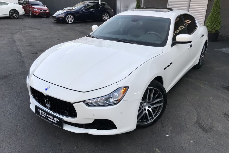 Продам Maserati Ghibli SQ4 2014 года в Киеве