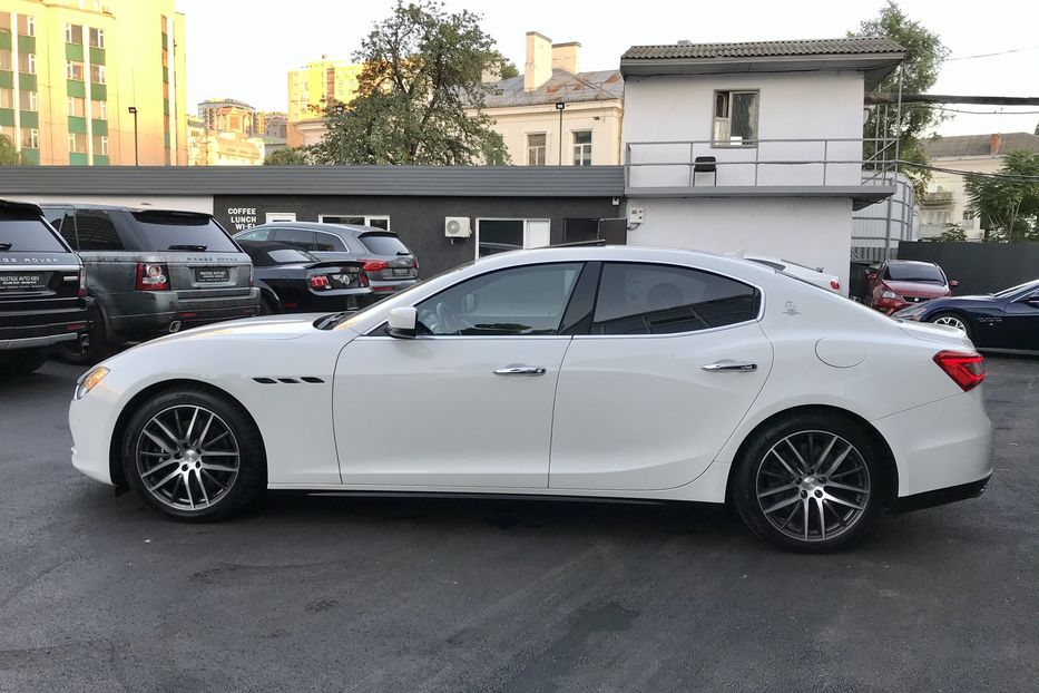 Продам Maserati Ghibli SQ4 2014 года в Киеве