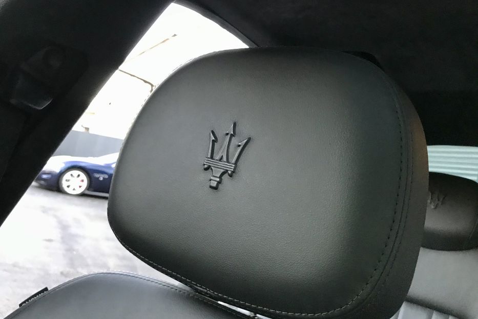 Продам Maserati Ghibli SQ4 2014 года в Киеве