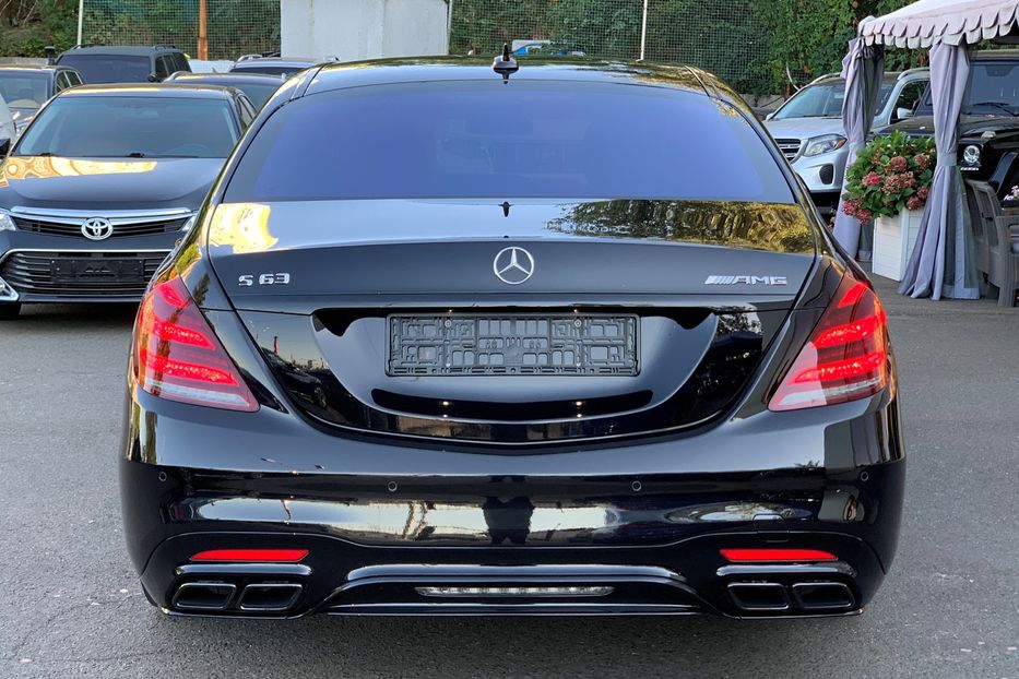 Продам Mercedes-Benz S-Class 63 AMG 4MATIC 2014 года в Киеве