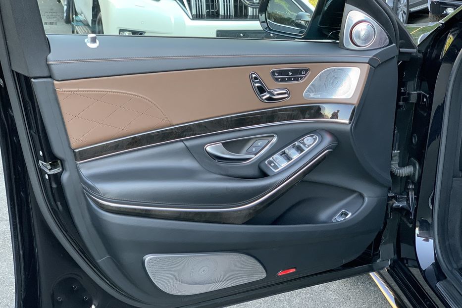 Продам Mercedes-Benz S-Class 63 AMG 4MATIC 2014 года в Киеве