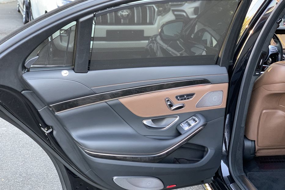 Продам Mercedes-Benz S-Class 63 AMG 4MATIC 2014 года в Киеве