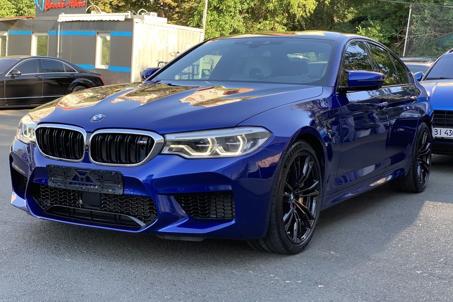 Продам BMW M5 2018 года в Киеве