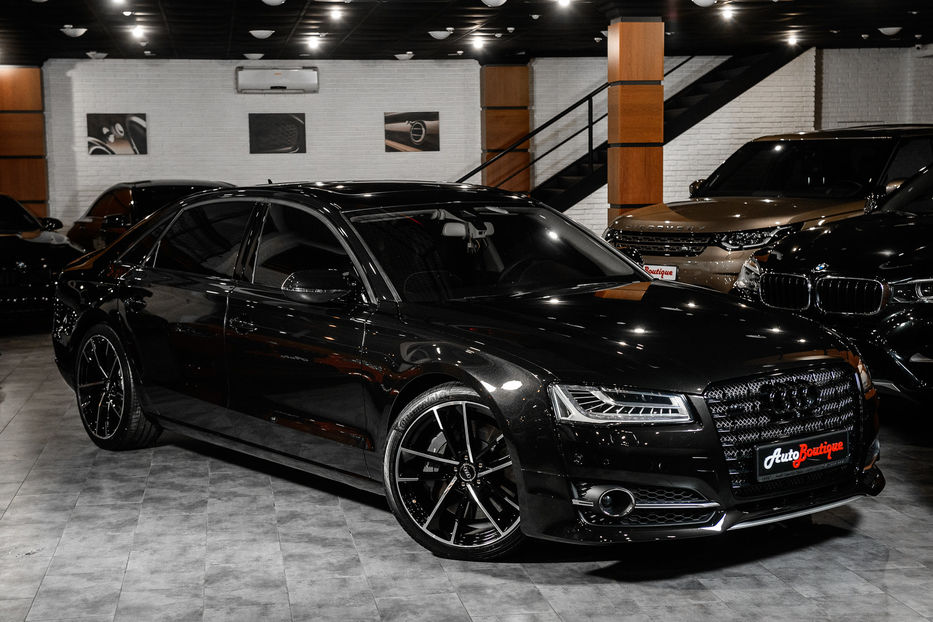 Продам Audi A8 W12 Restyling 2012 года в Одессе