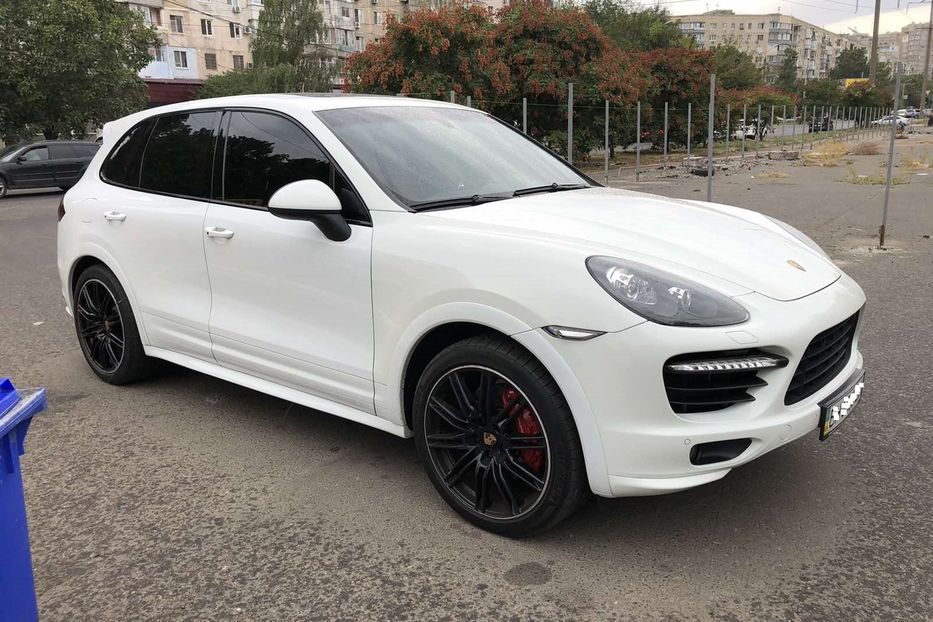 Продам Porsche Cayenne GTS 2013 года в Одессе