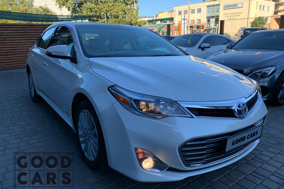 Продам Toyota Avalon Hybrid  2015 года в Одессе