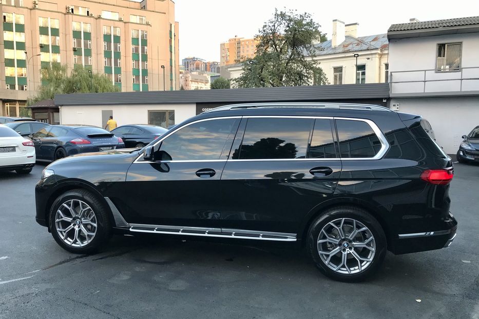 Продам BMW X7 Individual Официальный 2019 года в Киеве