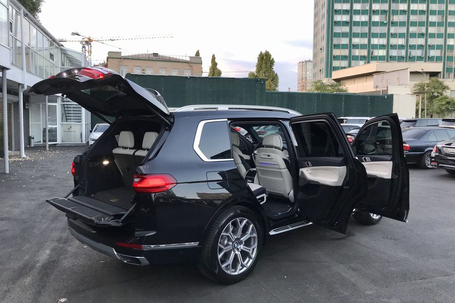 Продам BMW X7 Individual Официальный 2019 года в Киеве