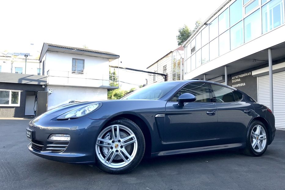 Продам Porsche Panamera 4S 2013 года в Киеве