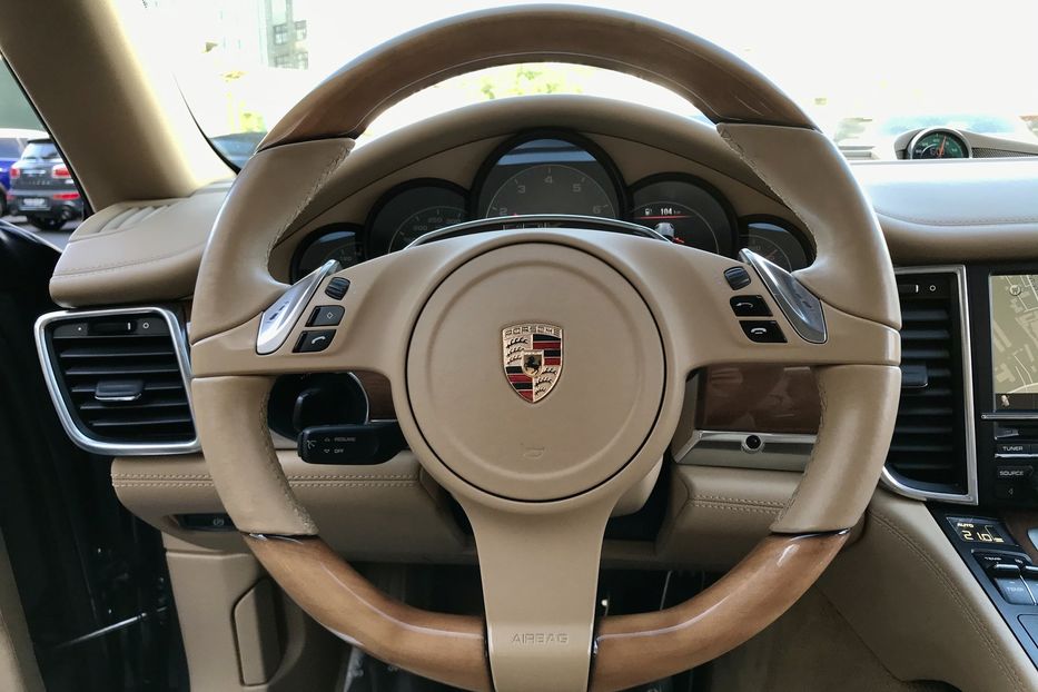 Продам Porsche Panamera 4S 2013 года в Киеве