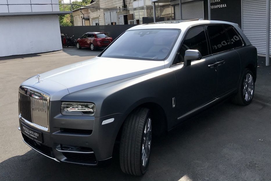 Продам Rolls-Royce Phantom Cullinan 2019 года в Киеве