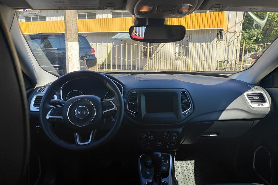Продам Jeep Compass Latitude Plus 2017 года в Одессе
