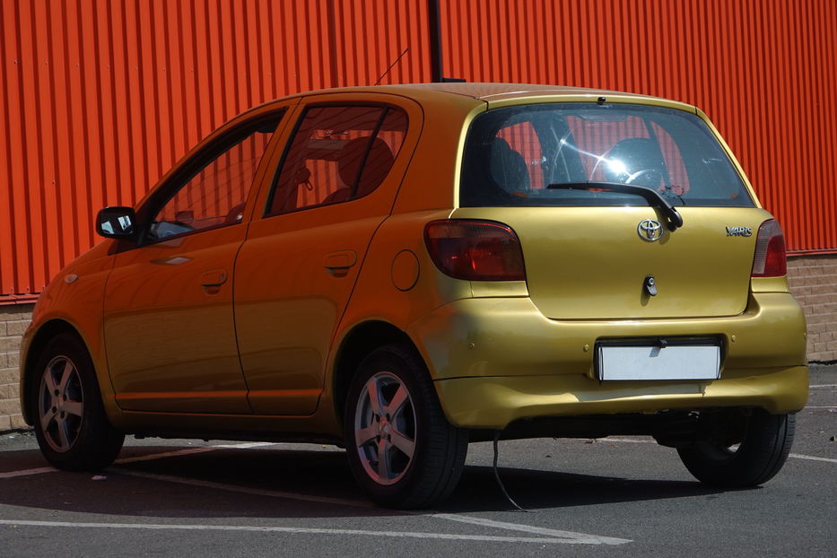 Продам Toyota Yaris automat 2003 года в Одессе