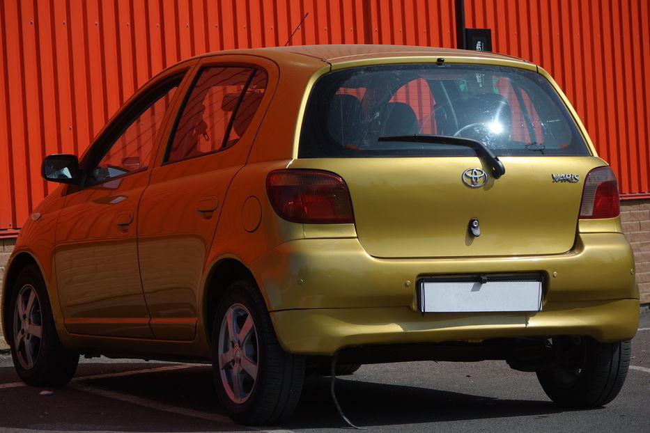 Продам Toyota Yaris automat 2003 года в Одессе