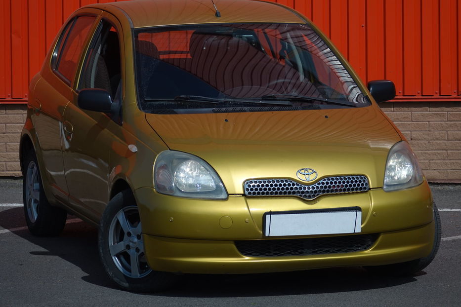 Продам Toyota Yaris automat 2003 года в Одессе