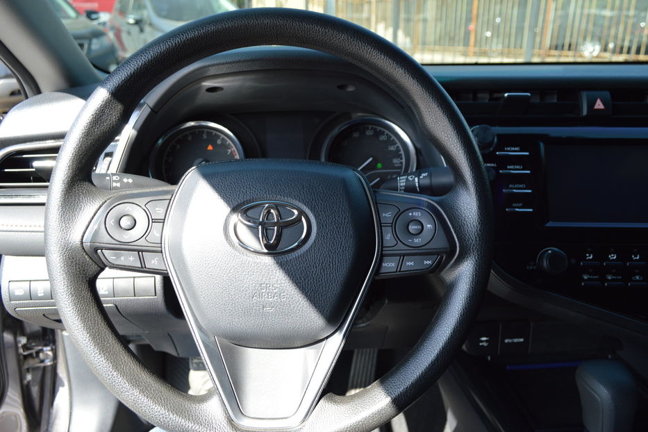 Продам Toyota Camry 2019 года в Одессе