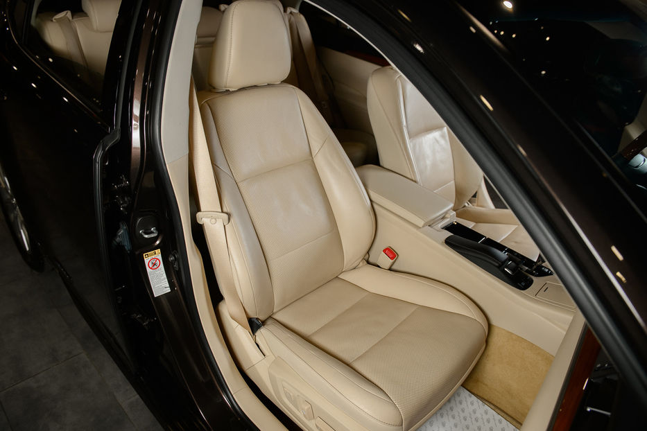 Продам Lexus ES 300 2013 года в Одессе