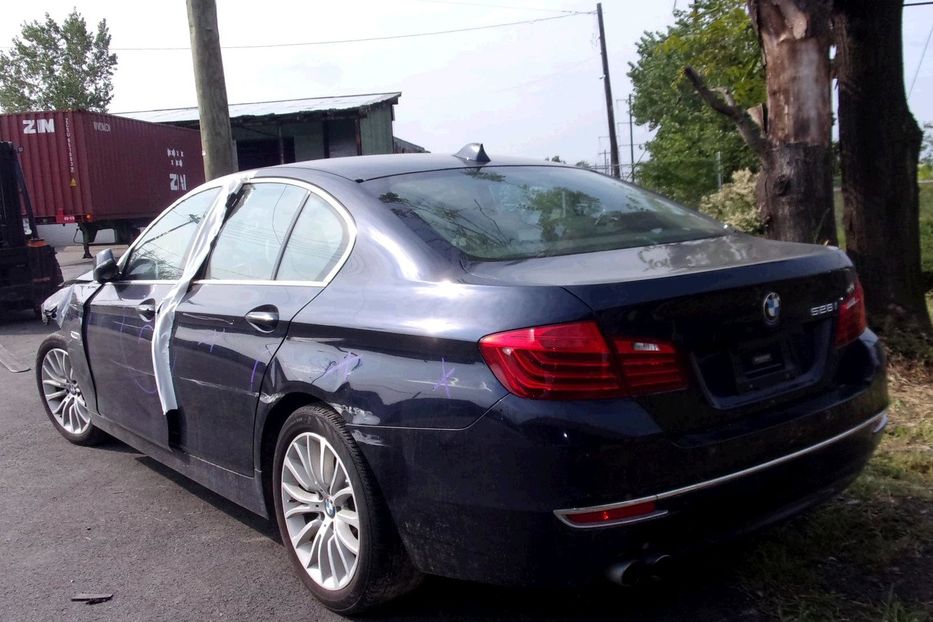 Продам BMW 528 i RWD 2015 года в Черновцах