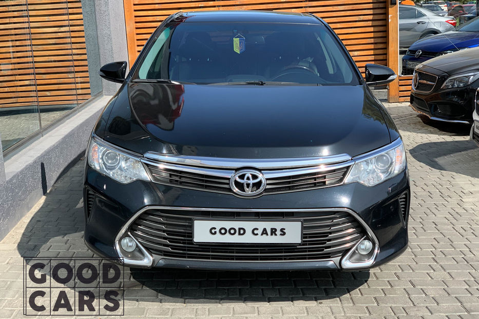 Продам Toyota Camry Premium  2015 года в Одессе