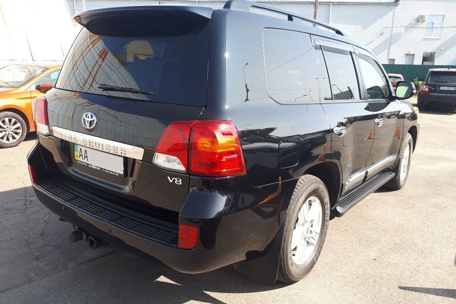 Продам Toyota Land Cruiser 200 4.5 DIESEL  FULL 2014 года в Киеве