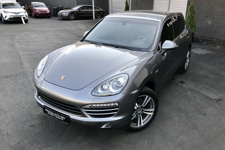 Продам Porsche Cayenne 3.0 Diesel PNEVMO 2012 года в Киеве