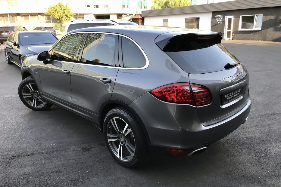 Продам Porsche Cayenne 3.0 Diesel PNEVMO 2012 года в Киеве