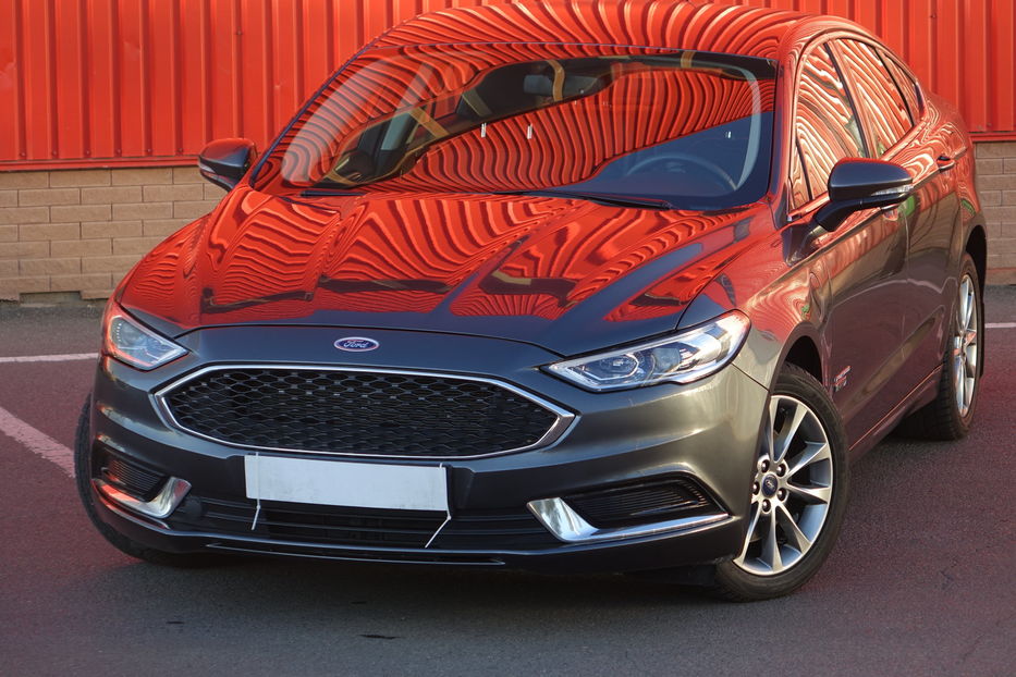 Продам Ford Fusion HYBRIDE PLUG-IN 2018 года в Одессе