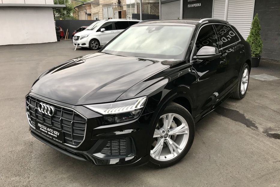 Продам Audi Q8 50 TDI quattro Официал 2019 года в Киеве