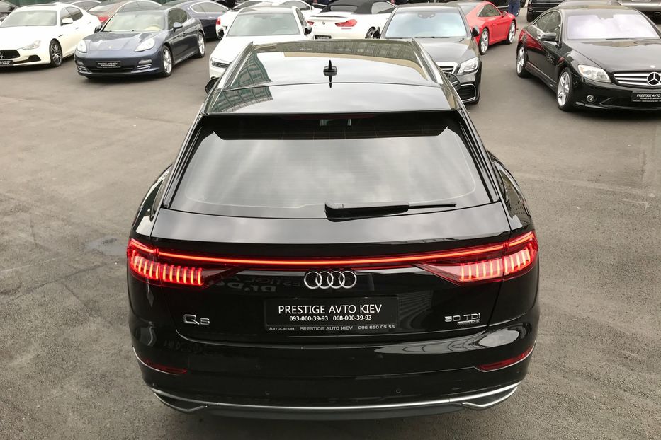 Продам Audi Q8 50 TDI quattro Официал 2019 года в Киеве