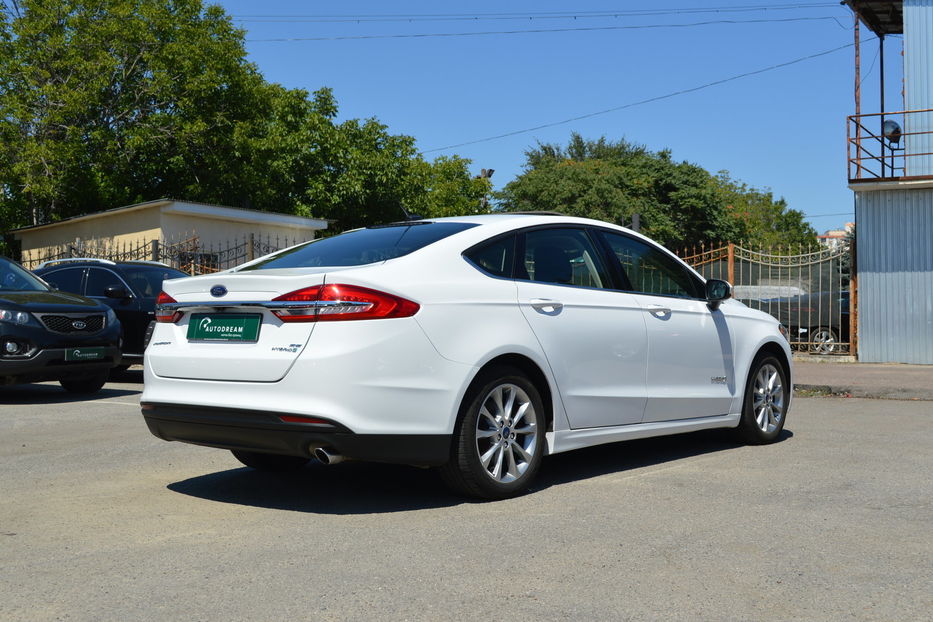 Продам Ford Fusion Hybrid Se 2017 года в Одессе