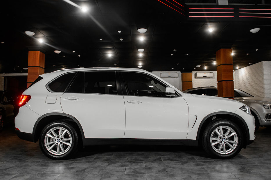 Продам BMW X5 2016 года в Одессе