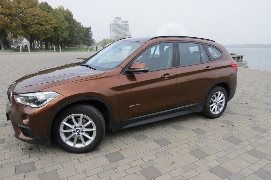 Продам BMW X1 2017 года в Днепре