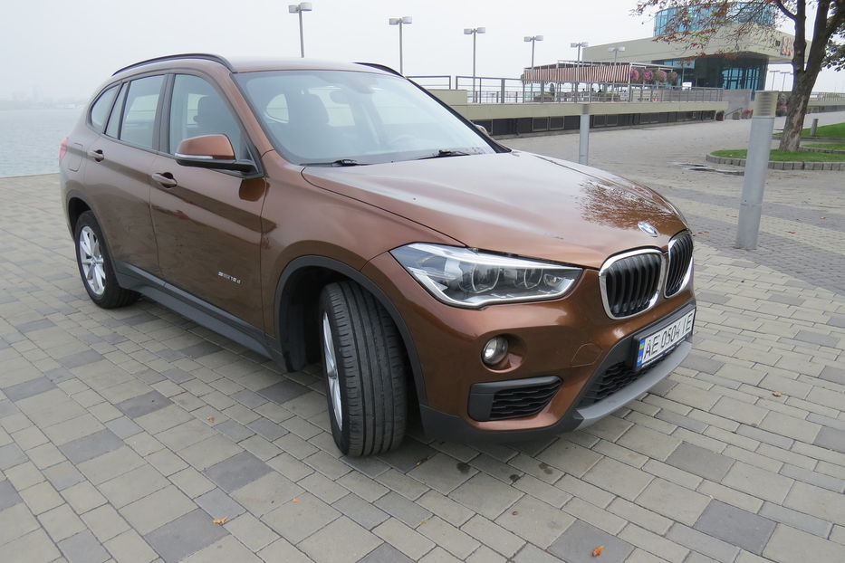 Продам BMW X1 2017 года в Днепре