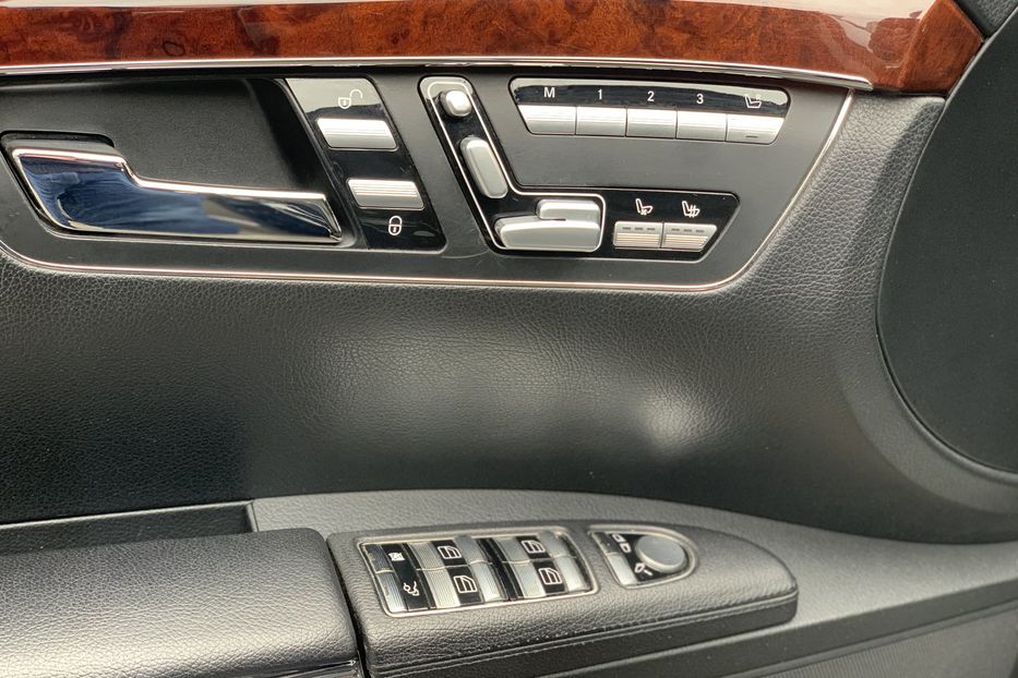 Продам Mercedes-Benz S-Class 500 4 Matic  Style 63 AMG 2008 года в Киеве