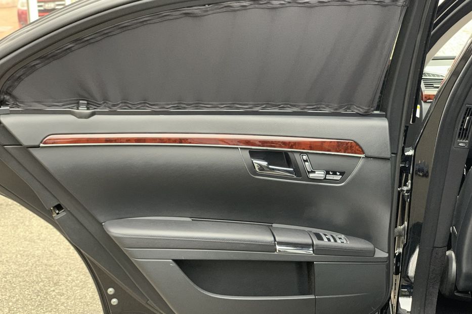 Продам Mercedes-Benz S-Class 500 4 Matic  Style 63 AMG 2008 года в Киеве