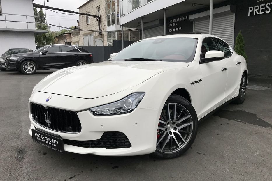 Продам Maserati Ghibli SQ4 2016 года в Киеве