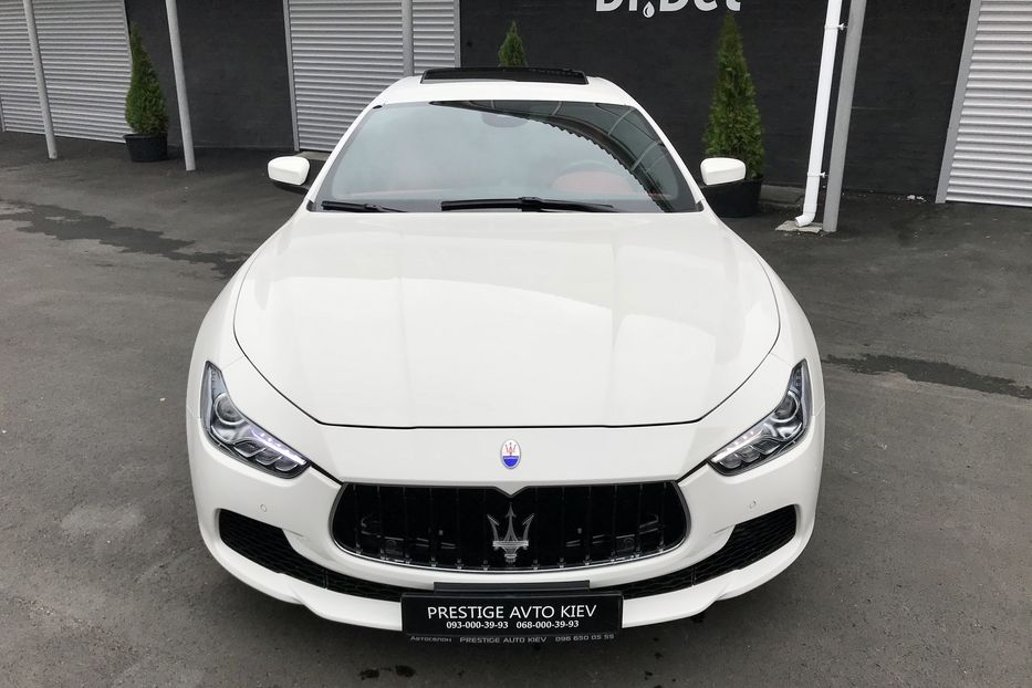 Продам Maserati Ghibli SQ4 2016 года в Киеве