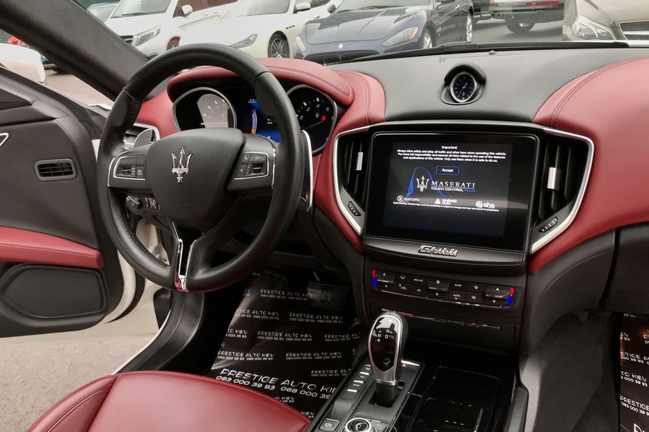 Продам Maserati Ghibli SQ4 2016 года в Киеве